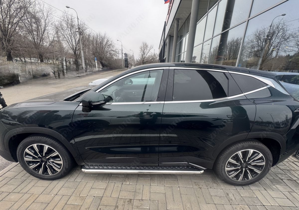 Пороги с накладным листом для автомобиля JETOUR Dashing 2022 арт. JET.DS.22.41