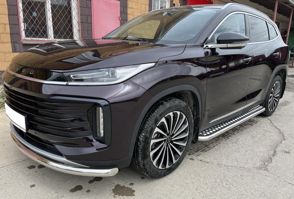 Пороги с накладным листом для автомобиля CHERY CheryExeed TXL 2021 арт. CHETXL.21.41