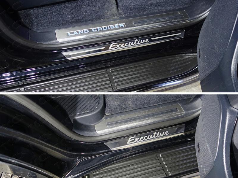 Накладки на пороги с гибом (лист зеркальный надпись Executive) 4шт для автомобиля Toyota Land Cruiser 200 EXECUTIVE 2016-