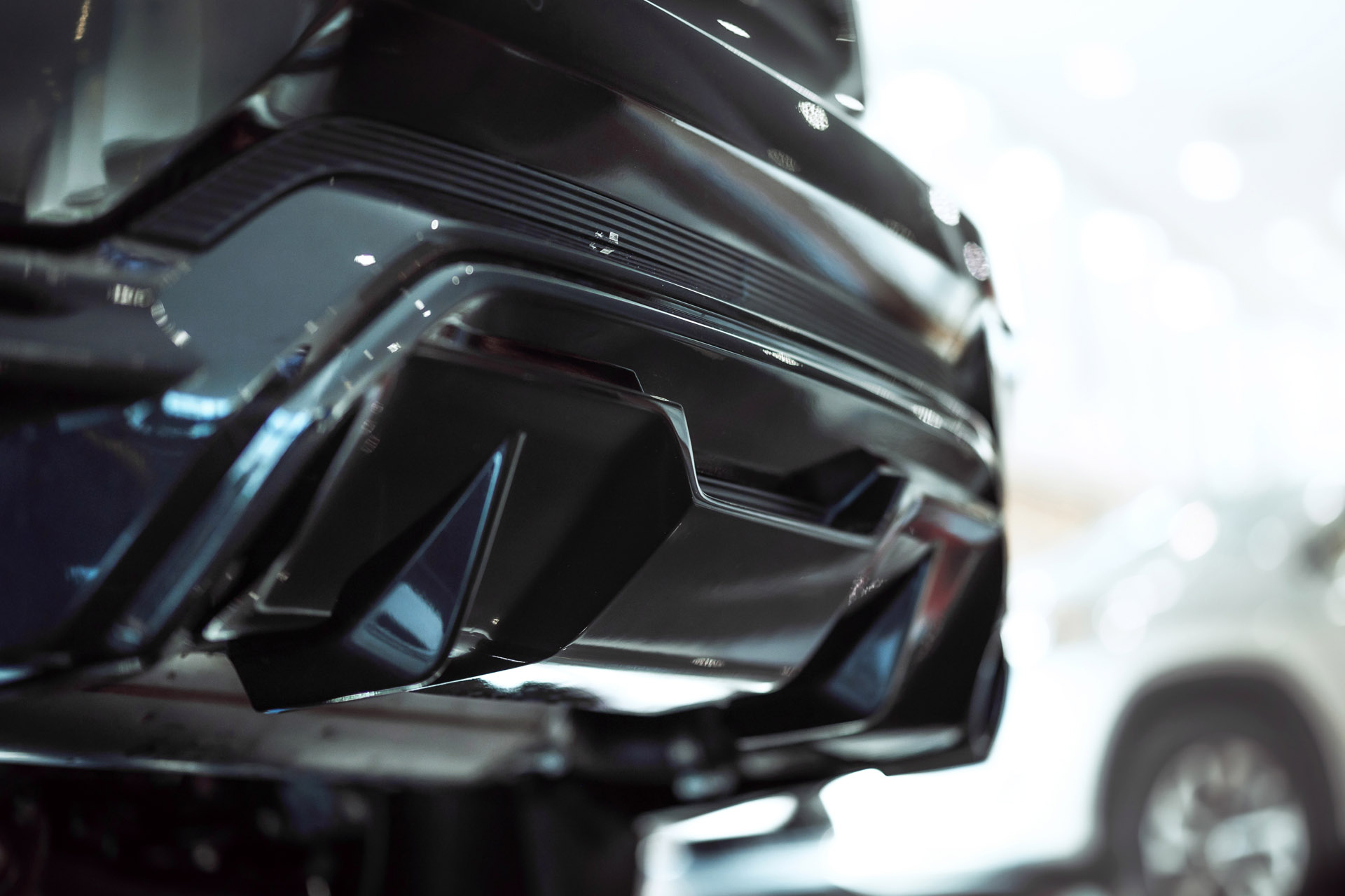 Облицовка заднего бампера в сборе с карбоновыми насадками для Lexus RX 2019-2022, MTR, арт. MTR-AL20-200543