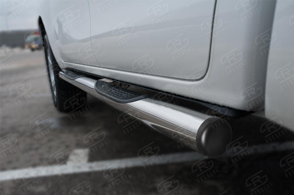 TOYOTA HILUX BLACK ONYX 2020- Пороги труба d76 с накладкой (вариант 2) THBOT-0035152