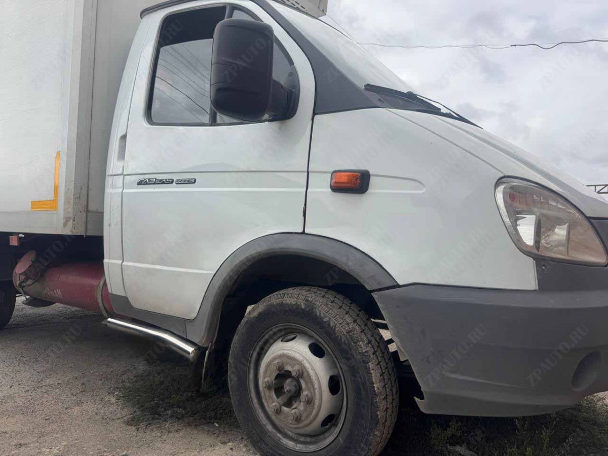 Защита штатного порога для автомобиля ГАЗ ГАЗель ГАЗ 27057 арт. GAZ.27.32