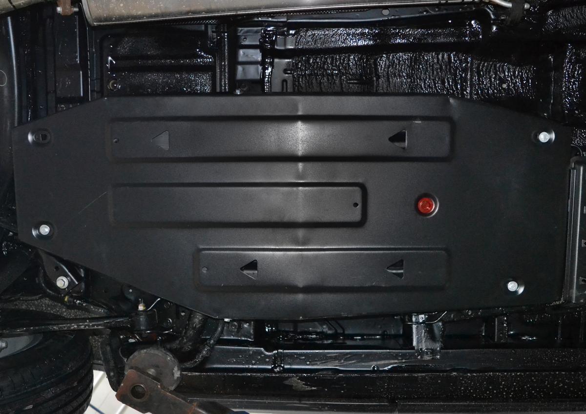 Защита топливного бака АвтоБроня для Changan CS75 (V - 1.8 (163 л.с.)) АКПП 2015-2020, штампованная, сталь 1.8 мм, с крепежом, 111.08906.1