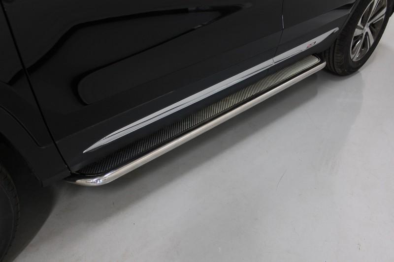 Пороги с площадкой (нерж. лист) 42,4 мм для автомобиля Changan CS75 FL 2020 арт. CHANCS7520-18