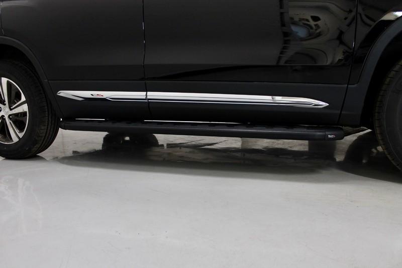 Пороги алюминиевые с пластиковой накладкой (карбон черные) 1720 мм для автомобиля Changan CS75 FL 2020 арт. CHANCS7520-24BL