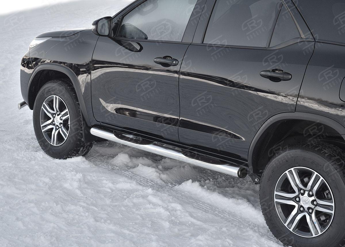 Пороги труба d76 с накладкой вариант 2 на Toyota Fortuner 2017, Slitkoff TFT-0028862
