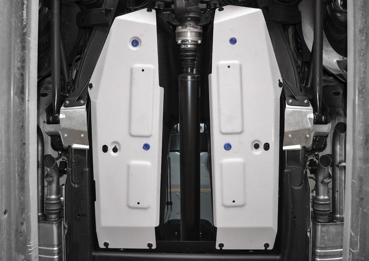 Защита топливного бака Rival для Mercedes-Benz G-klasse W464 2018-н.в., штампованная, алюминий 4 мм, с крепежом, 2 части, 333.3950.1