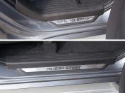 Накладки на пороги вставка (лист шлифованный надпись Pajero Sport) для автомобиля Mitsubishi Pajero Sport 2016-