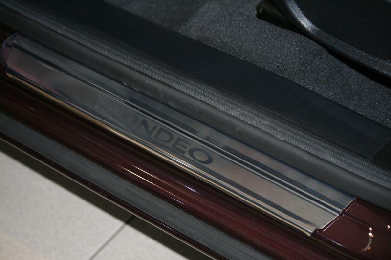 Накладки на внутренние пороги с логотипом на металл для Ford Mondeo IV 2007, Союз-96 FMN4.31.3046