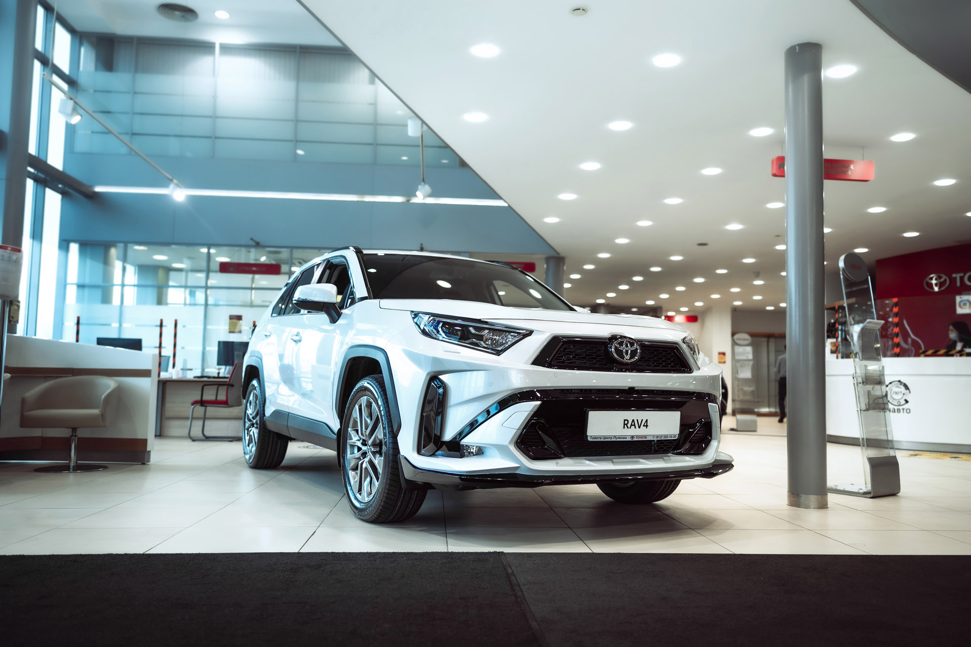 Комплект бамперов в сборе с насадками для Toyota RAV4 2018-2025, MTR, арт. MTR-XA50-190451