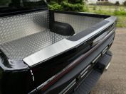 Накладка на задний борт кузова (лист шлиф) Foton Tunland V9 2.0 Diesel АКПП 4WD 2024 арт. FOTTUNV925-08