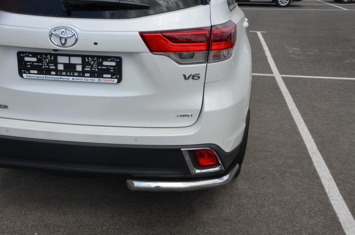 Защита заднего бампера угловая для автомобиля TOYOTA Highlander  2014, Россия THL.14.18