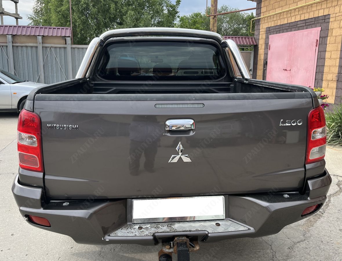 Защитные дуги для автомобиля Mitsubishi L200  2006 арт. MSL200.06.90-2