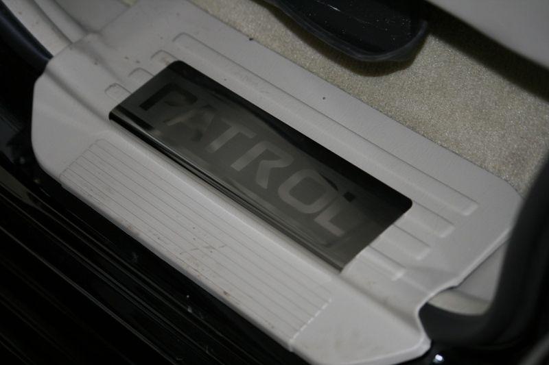 Накладки на внутренние пороги с логотипом на металл для Nissan Patrol 2005, Союз-96 NPAT.31.3065