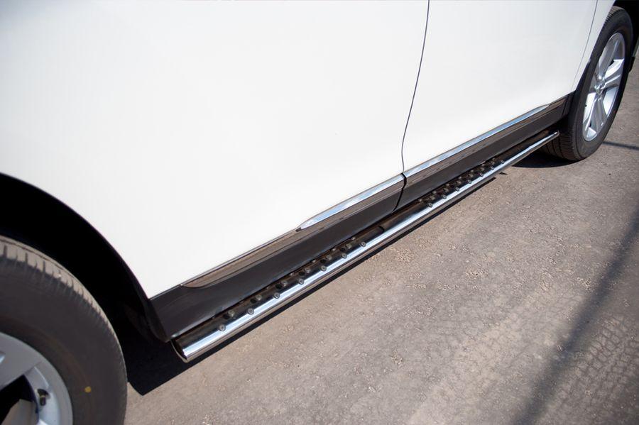 Пороги труба d75x42 овал с проступью для Toyota Highlander 2010, Slitkoff THO-000741