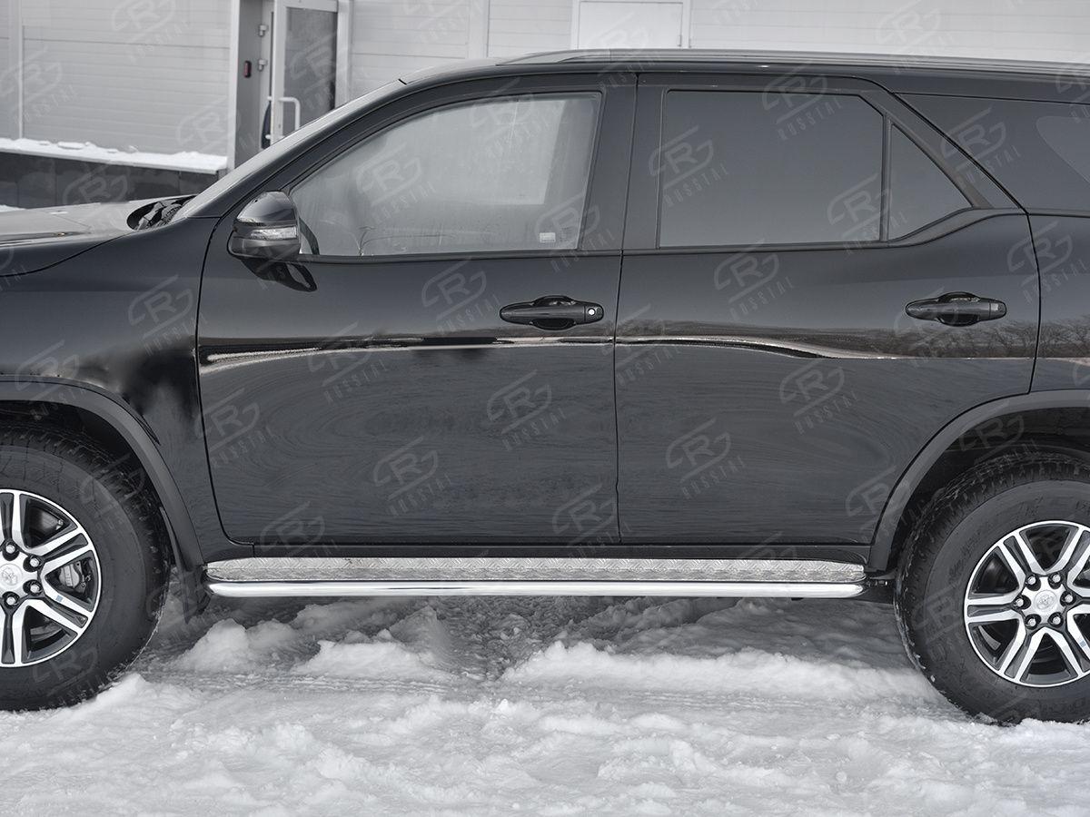 Пороги труба d42 с листом вариант 2 на Toyota Fortuner 2017, Slitkoff TFL-0028822