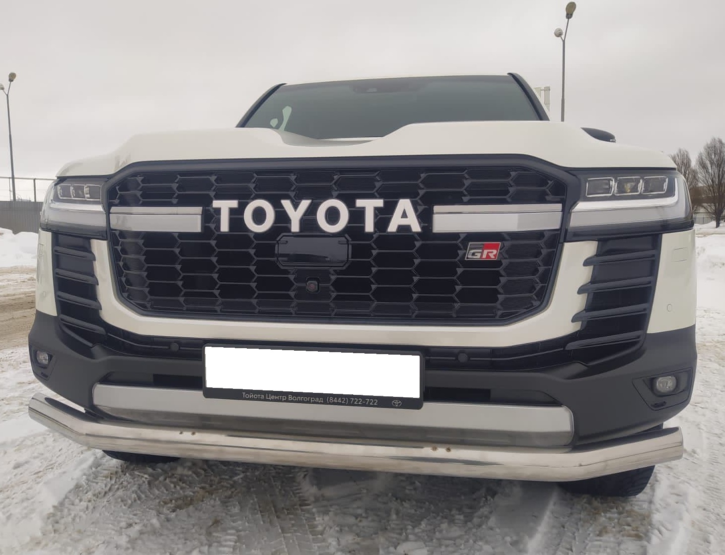 Защита переднего бампера для автомобиля Toyota Land Cruiser 300 GR Sport 2021 арт. TLCGRS300.21.01