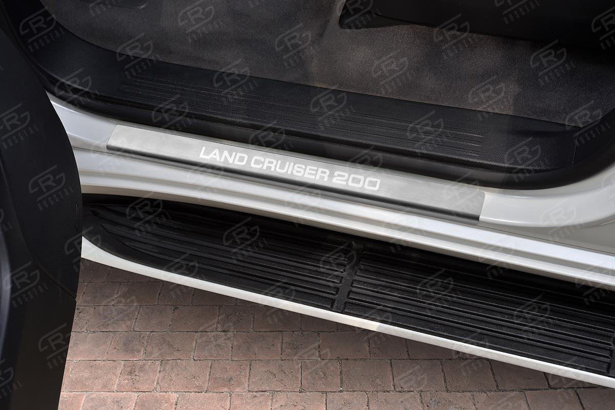 Накладки на пороги RUSSTAL (нерж., шлиф., надпись) TOYLC07-03 для автомобиля Toyota Land Cruiser 200 2007-2012, Slitkoff