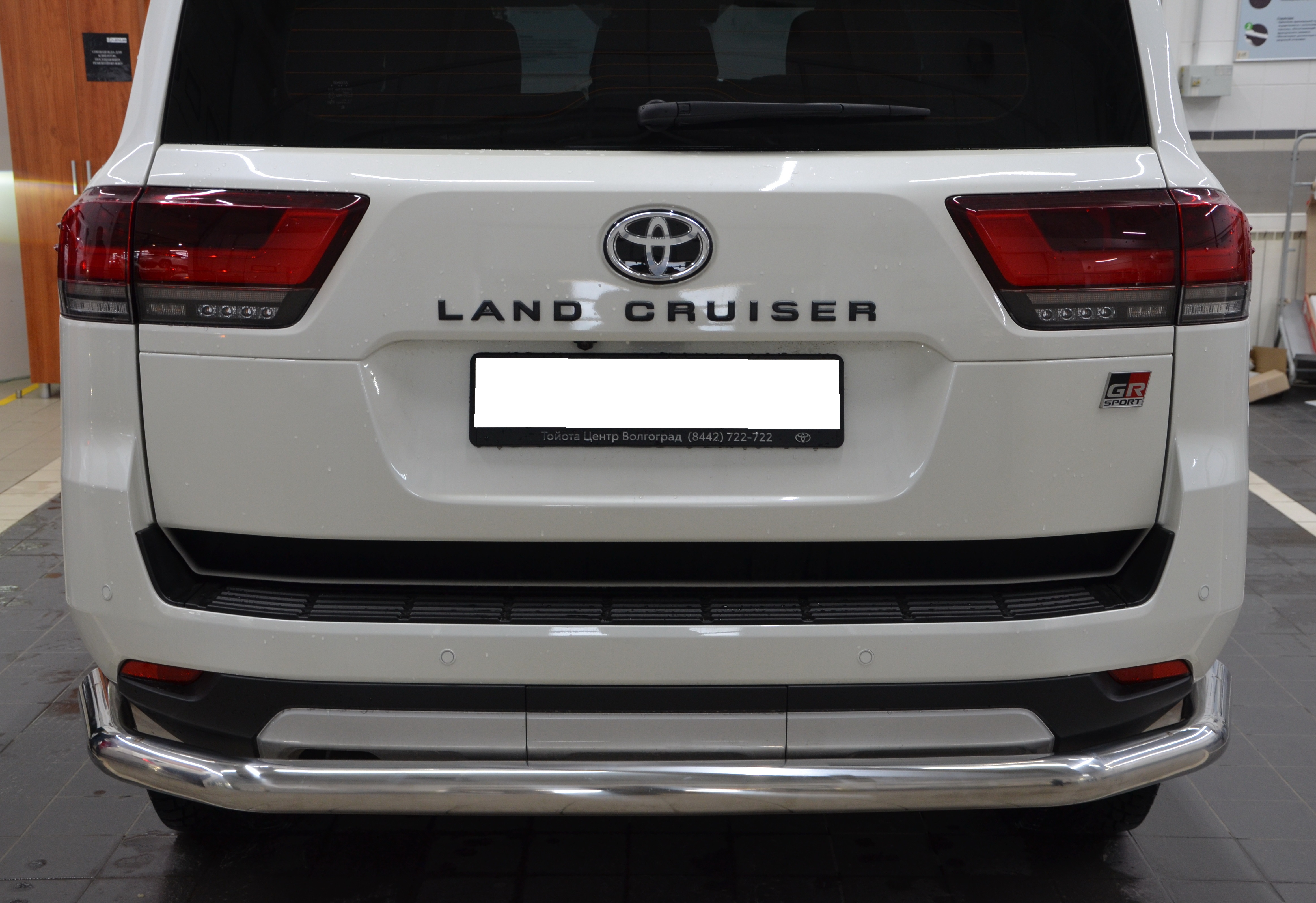 Защита заднего бампера угловая большая двойная для автомобиля Toyota Land Cruiser 300 GR Sport 2021 арт. TLCGRS300.21.22