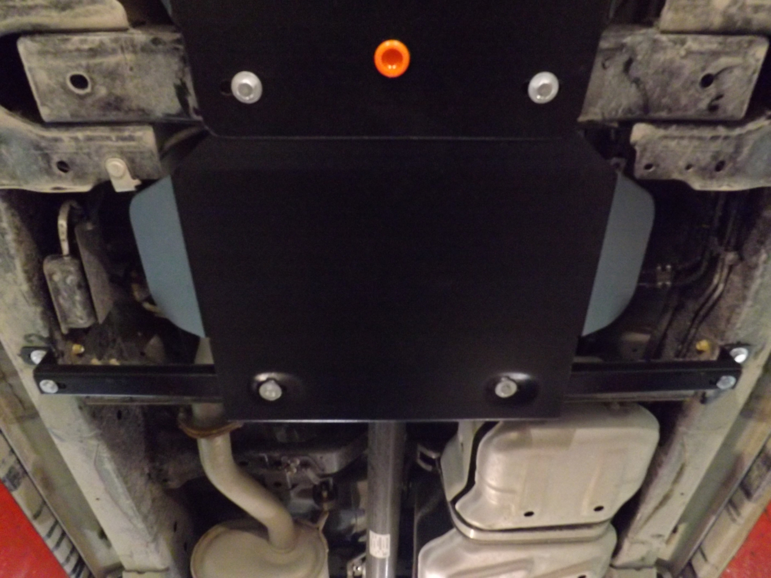 Защита  РК Isuzu MU-X 2021- V-all , ALFeco, сталь 2мм, арт. ALF6008st-1